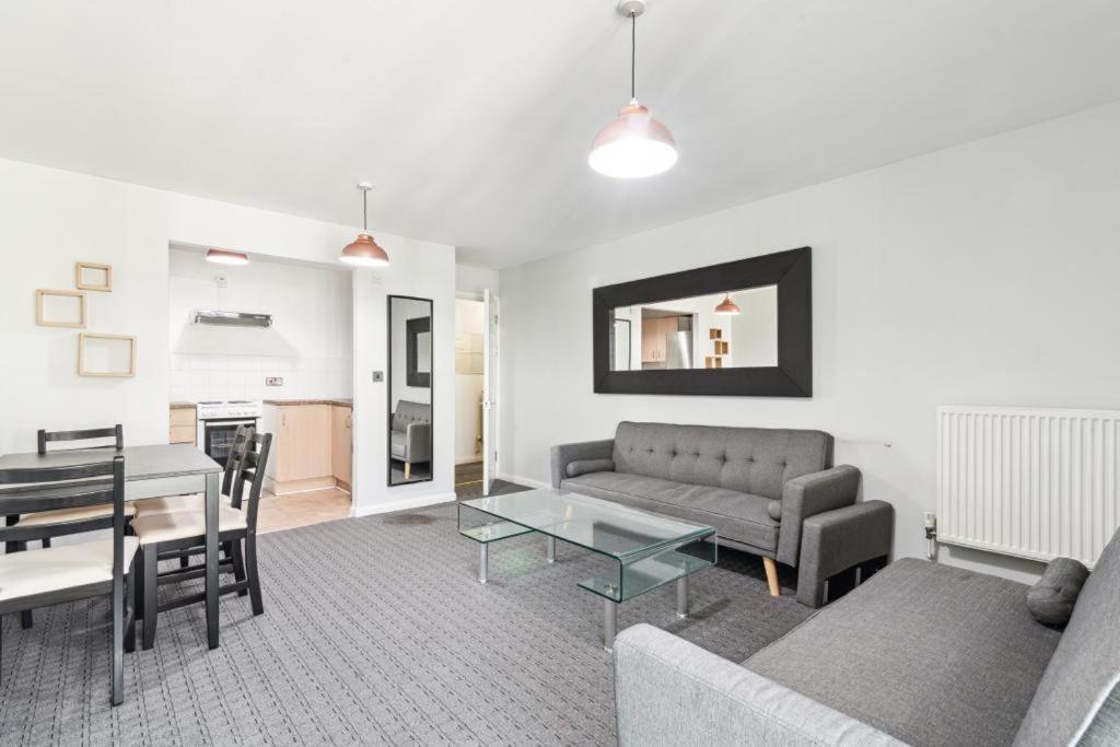 Docklands Cozy View Apartment London Eksteriør billede